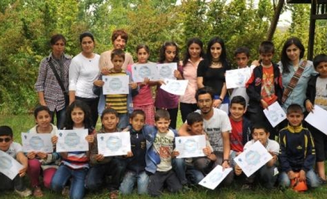 Diyarbakır’da Çocuklara Drama Eğitimi 