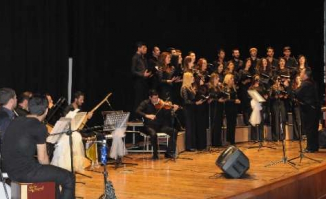 Dü’de Türk Halk Müziği Konseri 