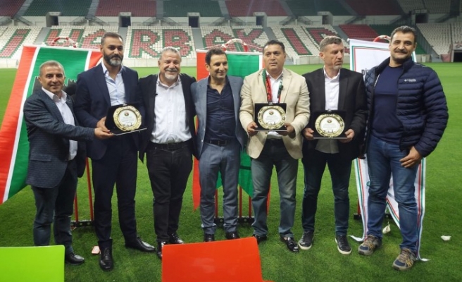 Başkan  Erdoğan’ın Açılışını Yaptığı Dev Stadyumda Diyarbekirspor’un Şampiyonluk Öyküsü Ekranda Anlatıldı