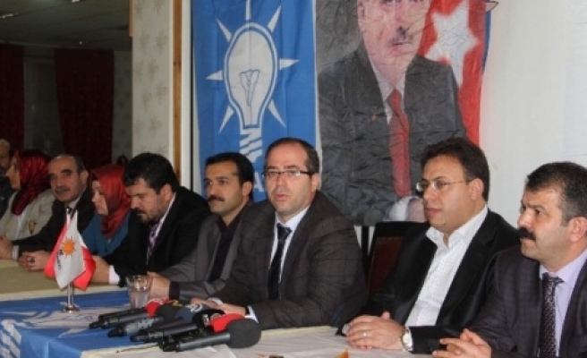 Ak Parti Diyarbakır İl Başkanı Altaç Gazetecilerle Bir Araya Geldi 