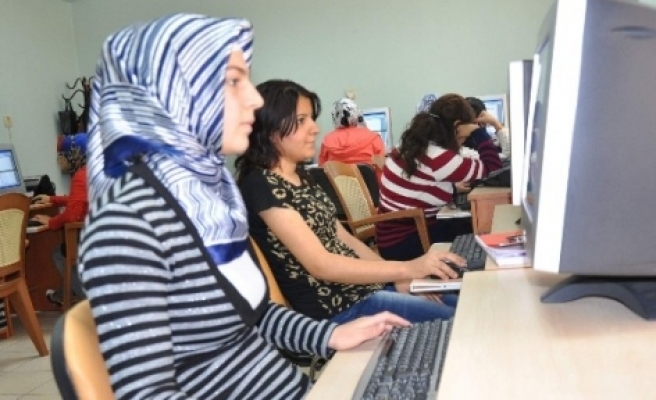 Diyarbakır Kadınlarına Yönelik Sertifikalı Bilgisayar Kursu 