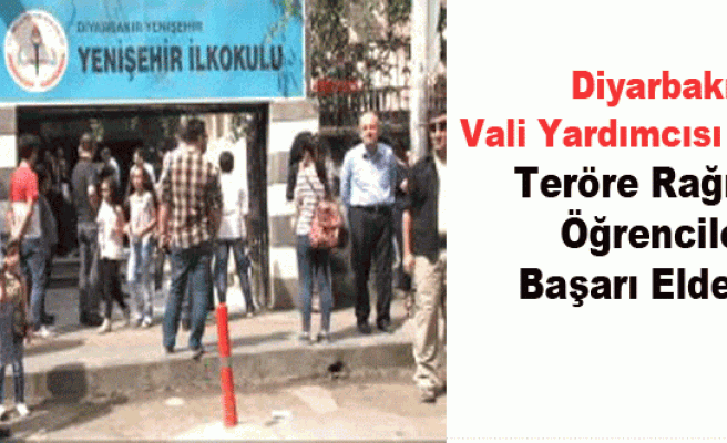 Diyarbakır Vali Yardımcısı Kattaş: Teröre Rağmen Öğrenciler Başarı Elde Etti
