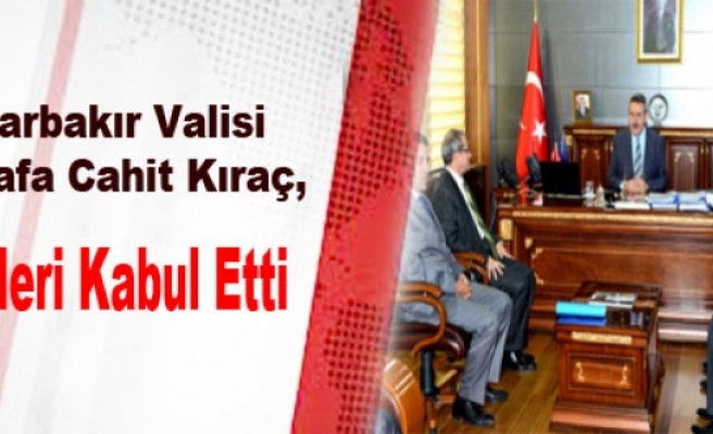 Diyarbakır Valisi Kıraç, Polisleri Kabul Etti