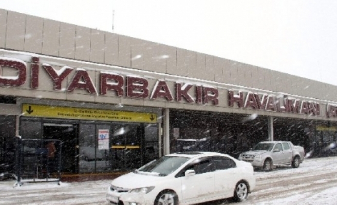 Diyarbakır’da Hava Ulaşımı Açıldı 