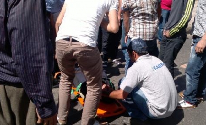 Diyarbakır'da Kaza, 2 Yaralı 