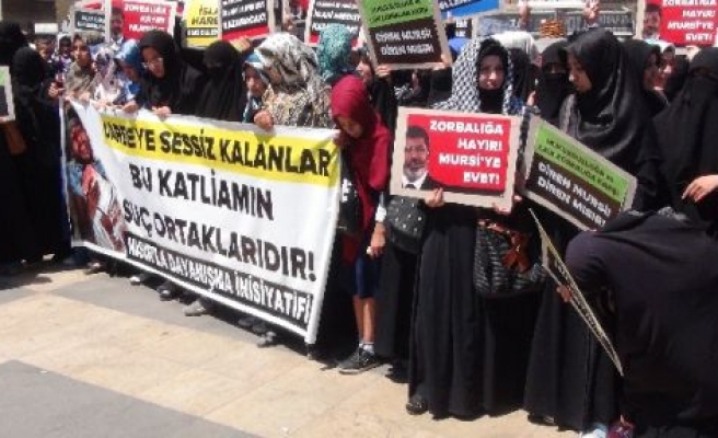 Diyarbakır'da Mısır'daki Katliam Protesto Edildi 