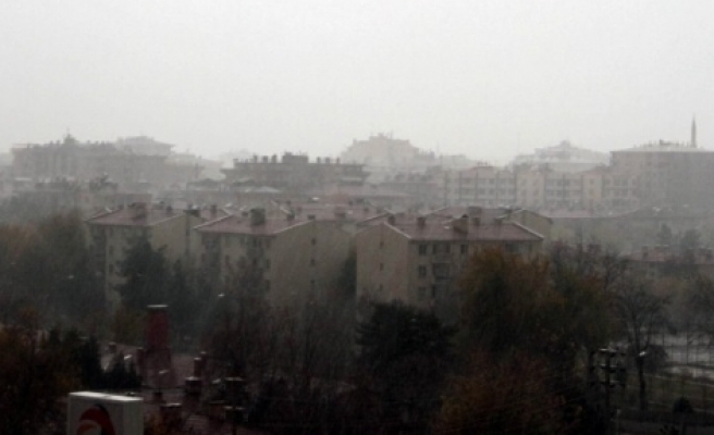 Diyarbakır’da Şiddetli Yağmur Hayatı Olumsuz Etkiledi 