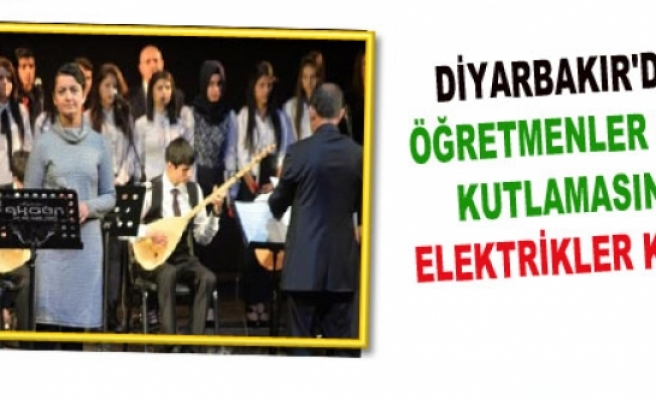 Diyarbakır'daki Öğretmen Günü Kutlamasında Elektrikler Kesildi