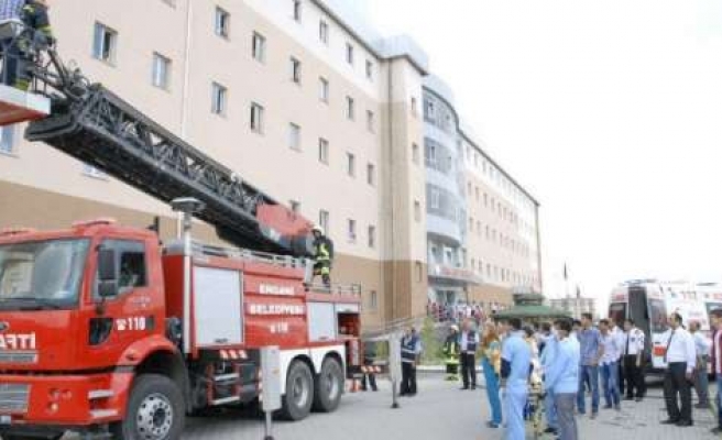 Ergani Devlet Hastanesi'nde Yangın Tatbikatı 