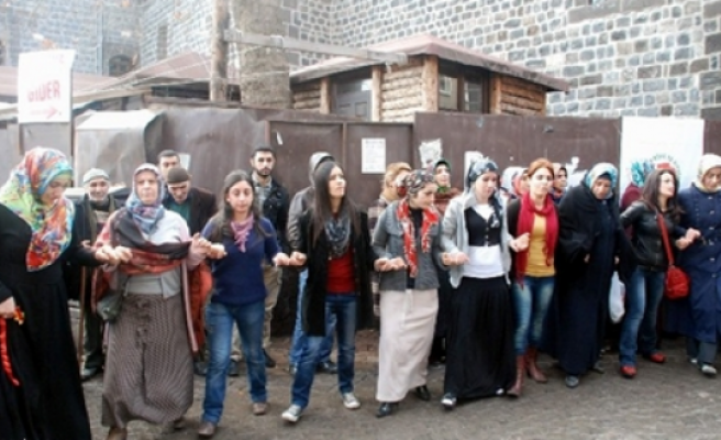 Sur Belediyesi'nde Kürtçe Resmi Yazışma Krizi