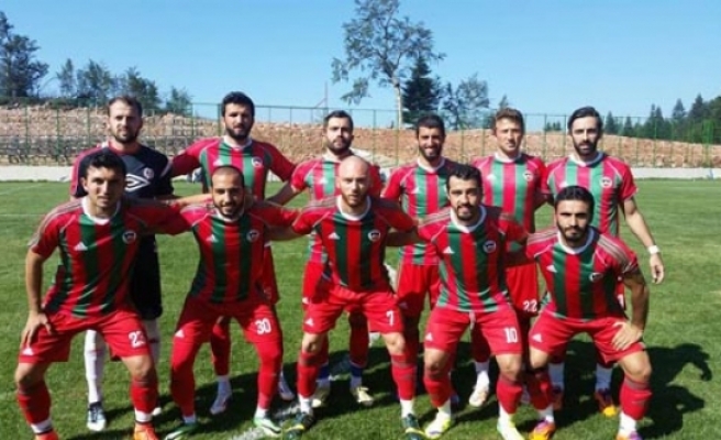 Yeni Diyarbakırspor Mardinspor İle Dostluk Maçında