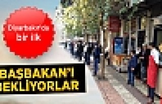 Diyarbakır'da Halk Başbakan'ı Bekliyor
