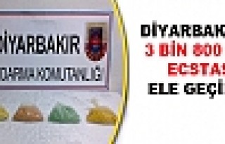 Diyarbakır'da Jandarma 4 Bin 800 Adet Ecstasy Ele...