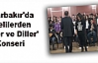 Diyarbakır'da Liselilerden 'Dinler ve Diller' Konseri