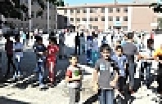 Diyarbakır'da Yeni Öğretim Yılı 'Boykot' Gölgesinde...