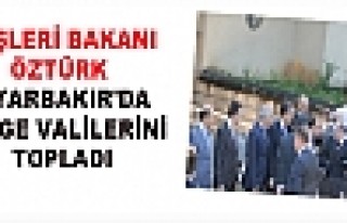 İçişleri Bakanı Öztürk, Diyarbakır'da Bölge...