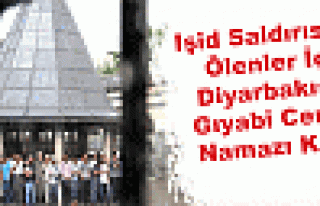 Işid Saldırısında Ölenler İçin Diyarbakır'da...